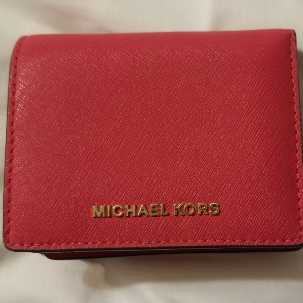 MICHAEL KORS
Jet Set Travel Saffiano Leather Card